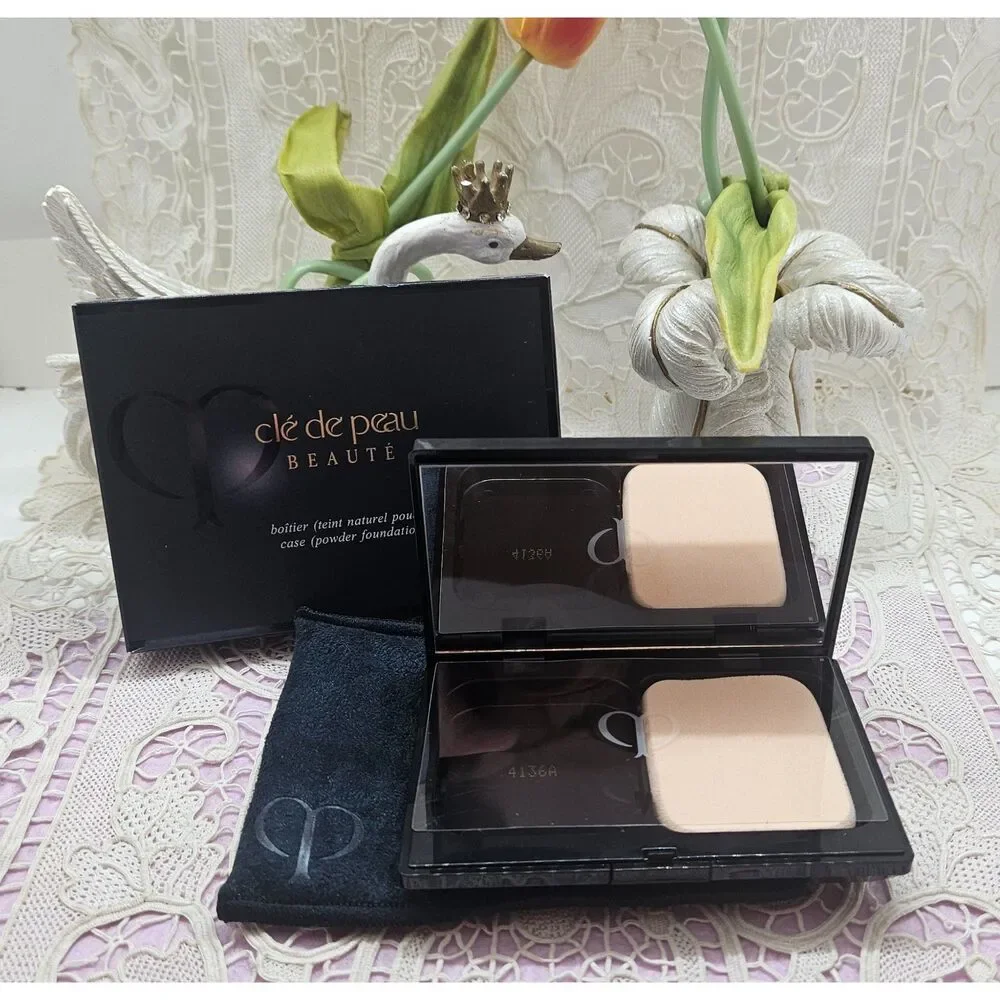 Cle De Peau | POWDER FOUNDATION REFILL B30 +CASE NEW